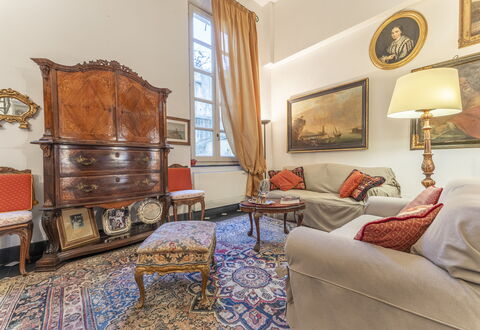 Portello Square Lux Apartment Genova: Mueble, Diseño De Interiores, Piso, Suelo, Habitación, Sala, Marco, Departamento, Moldura, Sofá