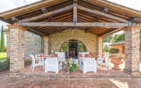 Dimora Di Castroncello: Jardín, Inmuebles, Hacienda, Estructura Al Aire Libre, Paisajismo, Patio, Maceta, Bicicleta, Yarda, Sombra