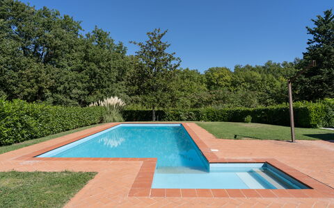 Casale del Timignano, Private Villa with Huge Gard: Piscina, Material Compuesto, Sombra, Jardín, Fuente De Agua, Paisajismo, Recurso, Diseño, Eco Hotel, Yarda