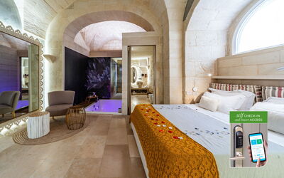 Alojamiento:&nbsp;Maiorca Deluxe Room with Bath Tub - Borgo Bianco