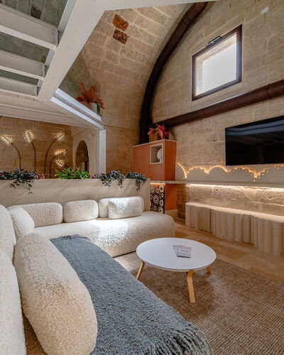 Maiorca Deluxe Room with Bath Tub - Borgo Bianco