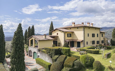Villa Alessia Luxury: Jardín, Inmuebles, Paisajismo, Villa, Mansión, Cobertura