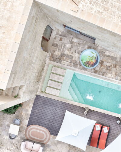 Palazzo Corte Dei Granai: Piscina, Material Compuesto, Departamento, Mueble Para Exteriores, Recurso, Hotel, Sunlounger, Patio, Villa, Loseta