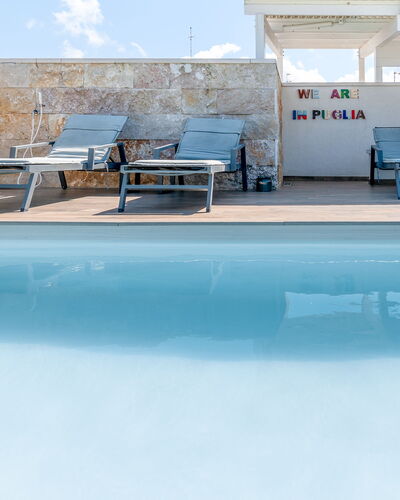 Santo Stefano Raro Rooms Collection: Piscina, Recurso, Mueble Para Exteriores, Hotel, Silla, Sombra, Paraguas, Sunlounger, Eco Hotel, Ciudad De Vacaciones