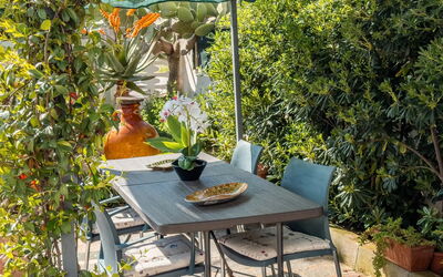 Casa Sogno Salentino, Garden, Ac: Mueble, Mesa, Mueble Para Exteriores, Silla, Mesa Al Aire Libre, Jardín, Sombra, Maceta, Cocina Y Comedor Mesa