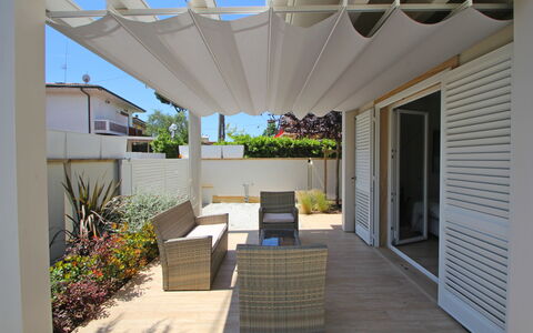 Casa Rossella: Sombra, Estructura Al Aire Libre, Mueble Para Exteriores, Toldo, Eco Hotel, Jardín, Pérgola, Maceta, Planta De Casa, Diseño
