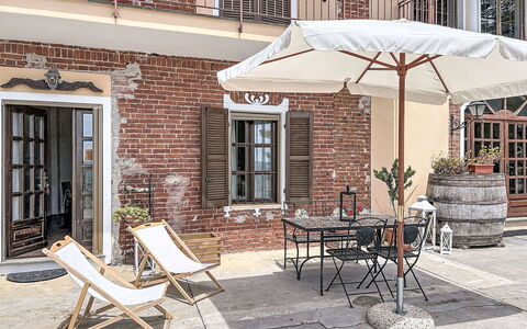 Asti 50: Mueble, Mueble Para Exteriores, Silla, Puerta, Mesa Al Aire Libre, Paraguas, Ladrillo, Sombra, Hierro, Maceta