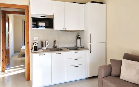 Harmony - Holiday and Workation: Mueble, Gabinetes, Diseño De Interiores, Piso, Madera, Mostrador, Suelo, Habitación, Electrodoméstico, Cocina