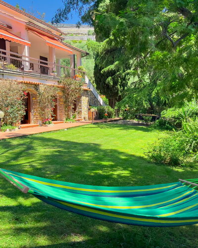 Casa Delle Chicche - Imperia: Recurso, Piscina, Jardín, Ocio, Eco Hotel, Mueble Para Exteriores, Sombra, Hacienda, Patio Interior, Paisajismo