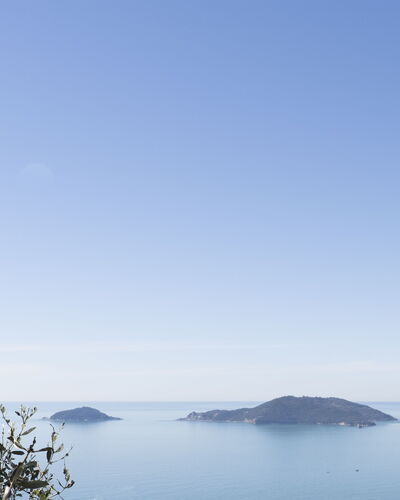 Bonaria Boutique House Ac, Wifi, Cinque Terre: Cielo, Azul, Agua, Los Recursos Hídricos, Cuerpo De Agua, Horizonte, Paisaje Natural, Costeras Y Los Accidentes Geográficos Oceánico, Mar, Colina