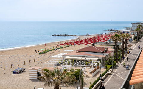 La Terrazza Sul Conero: Cuerpo De Agua, Playa, Costa, Mar, Costeras Y Los Accidentes Geográficos Oceánico, Verano, Oceano, Apuntalar, Vacaciones