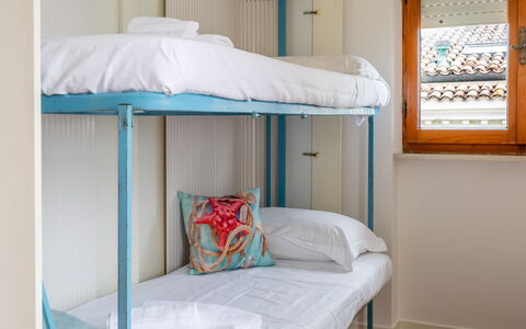 La Terrazza Sul Conero: Litera, Diseño De Interiores, Linos, Cama, Marco De La Cama, Hostal, Habitación, Lecho, Dormitorio, Sábana