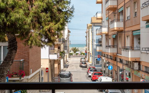 Casa Ballerini: Edificio, Ventana, Área Urbana, Departamento, By, Barrio Residencial, Barrio, Fachada, Balcón, Diseño Urbano