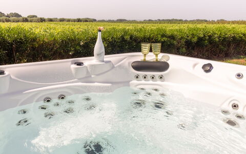 Villa Leone Reale: Arreglo De Tubería, Ocio, Piscina, Bañera, Jacuzzi, Recurso, Fuente De Agua, Patio Interior