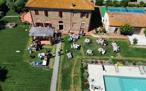 Villa Leone Reale - with a Private Pickleball Cour: Inmuebles, Césped, Piscina, Yarda, Hacienda, Villa