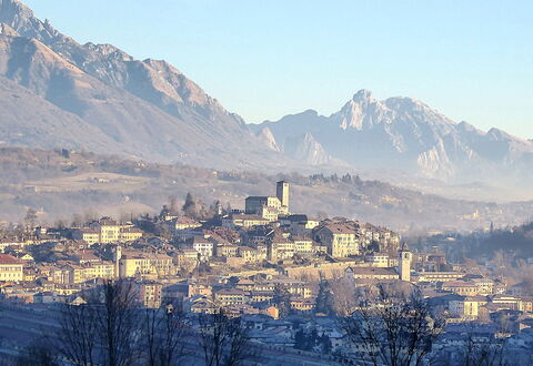 Casa Zaira: Accidentes Geográficos Montañosas, Colina, Montaña, Barrio Residencial, Techo, By, Paisaje, Hill Station, Tierras Altas, Cordillera