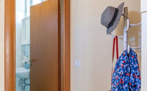 Sweet Conero: Diseño De Interiores, Piso, Suelo, Habitación, Manchas De Madera, Percha, Barniz, Madera Dura, Diseño