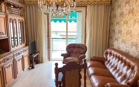 Casa Francy - Arma Di Taggia: Mueble, Diseño De Interiores, Madera, Piso, Suelo, Habitación, Encendiendo, Cubiertas De Ventanas, Tratamiento De La Ventana, Sala