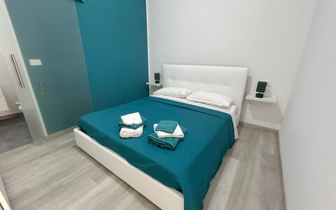 Case Martorelli - Belvedere Marittimo: Suelo, Piso, Mueble, Diseño De Interiores, Habitación, Habitación, Cama, Lecho, Departamento, Sábana