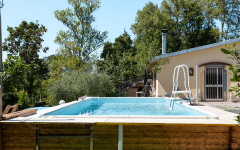 La Pineta Holiday Homes: Piscina, Material Compuesto, Ocio, Mueble Para Exteriores, Recurso, Sombra, Patio Interior, Eco Hotel, Fuente De Agua