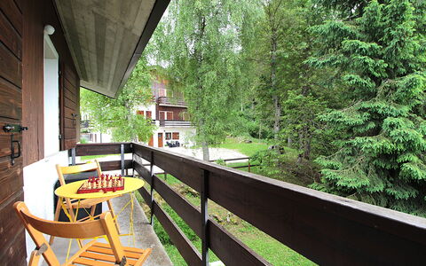 Chalet Giove: Madera, Cabaña, Vía Muerta, Yarda, Madera Dura, Sombra, Porche, Tablón, Manchas De Madera, Balcón