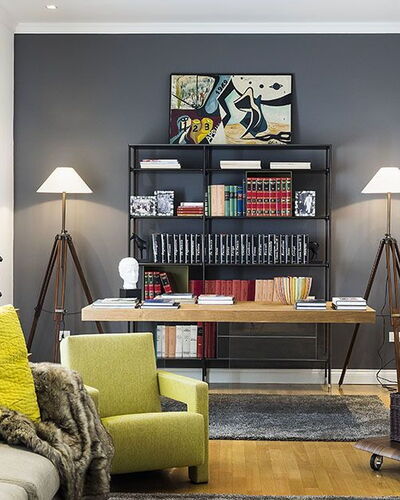 Penthouse: Mueble, Diseño De Interiores, Pared, Piso, Casa, Sala, Habitación, Suelo, Librero, Estantería