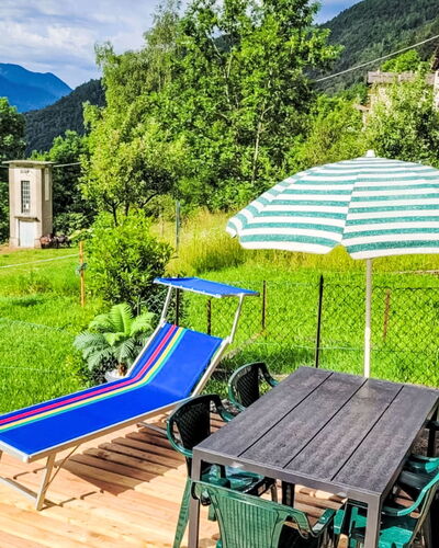 Festér: Mueble Para Exteriores, Cordillera, Valle, Hill Station, Mesa Al Aire Libre, Silla, Jardín, Paraguas, Eco Hotel, Cresta
