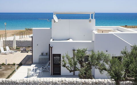 Timo: Sombra, Silla, Diseño, Balcón, Villa, Recurso, Mueble Para Exteriores, Hotel, Playa, Balneario