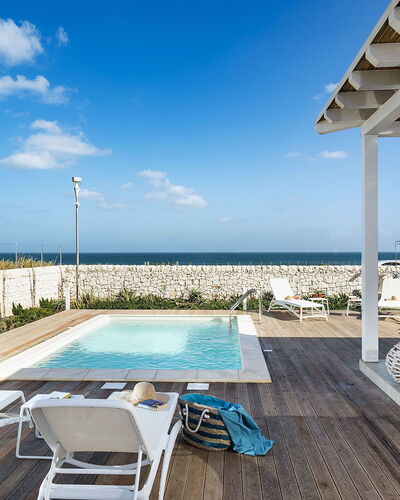 Timo: Recurso, Mueble Para Exteriores, Mar, Piscina, Eco Hotel, Silla, Sombra, Sunlounger, Oceano, Paraguas