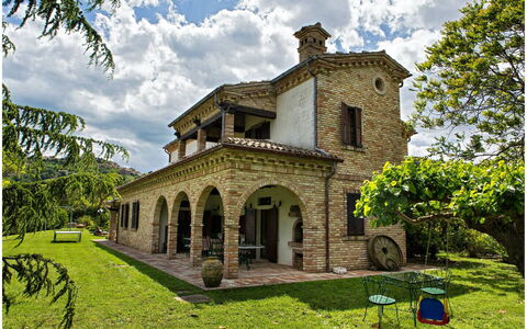 Villa Incanto: Arquitectura, Casa, Puerta, Casa, Arco, Inmuebles, Casa De Campo, Jardín, Hacienda, Villa