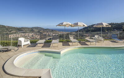 Villa Caroline, Private Pool and Seaview
