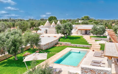 Trulli di Luccio: Jardín, Hazme, Césped, Inmuebles, Paisajismo, Hazme, Villa
