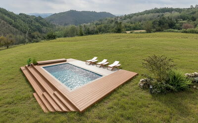 Villa Pietra With Pool On Piemonte Hills: Madera, Piscina, Ocio, Madera Dura, Jardín, Suelos De Madera, Manchas De Madera, Eco Hotel, Cubierta, Paisajismo