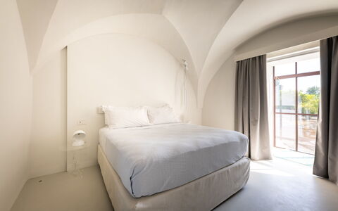 Palazzo Villani Lubelli: Pared, Suelo, Piso, Techo, Habitación, Cama, Lecho, Sábana, Diseño, Marco De La Cama