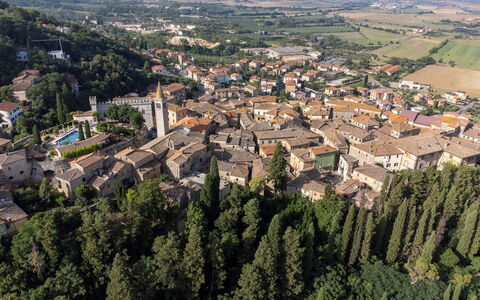 Torre di Serre: Vista Panorámica, Barrio Residencial, Barrio, Fotografía Aérea, Diseño Urbano, Asentamientos Humanos, Suburbio, Pueblo, Urbano