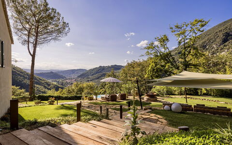 Villa Chiovada: Accidentes Geográficos Montañosas, Paisaje Natural, Colina, Paisaje, Tierras Altas, Área Rural, Hill Station, Cordillera, Jardín, Valle