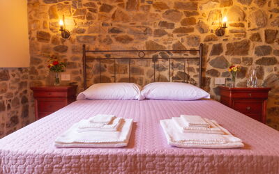 Marina's Lodge