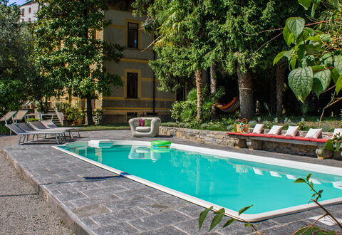 Virginia 16: Piscina, Recurso, Mueble Para Exteriores, Material Compuesto, Losa, Eco Hotel, Jardín, Sombra, Patio Interior, Thermae