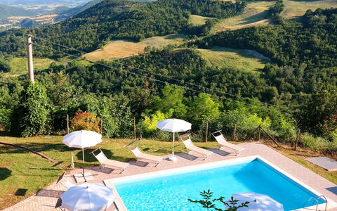 Villa Altavista: Accidentes Geográficos Montañosas, Colina, Piscina, Montaña, Tierras Altas, Mueble Para Exteriores, Hill Station, Recurso, Cordillera, Eco Hotel