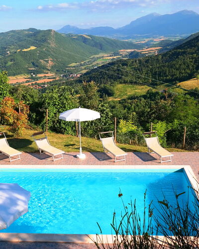 Villa Altavista: Accidentes Geográficos Montañosas, Colina, Montaña, Cordillera, Tierras Altas, Hill Station, Cresta, Valle, Mueble Para Exteriores, Piscina