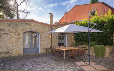 Alojamiento:&nbsp;La Casina 86.2