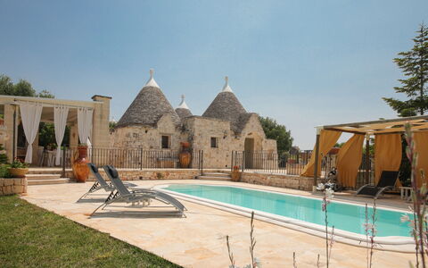 Trulli Retreat, Pool, Locorotondo: Piscina, Villa