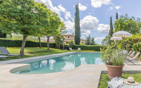 Podere Peteglia: Arbusto, Jardín, Piscina, Paisajismo, Sombra, Eco Hotel, Yarda, Inmuebles, Patio Interior, Villa