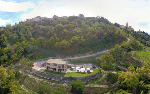 La Casa nel Bosco: Paisaje, Área Rural, Hill Station, Pueblo, Chaparral, Pueblo De Montaña