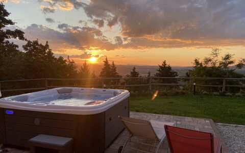 La Casa nel Bosco: Oscuridad, Noche, Piscina, Amanecer, Recurso, Puesta De Sol, Jacuzzi, Eco Hotel