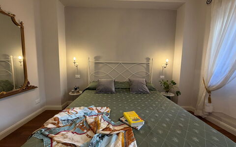 Casa Amandoli: Mueble, Habitación, Diseño De Interiores, Cama, Madera, Suelo, Piso, Sábana, Lecho, Habitación