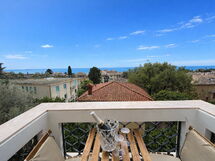 Focaincontromano Apartment with Sea View, Genoa