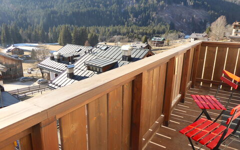 Casa Tomà Mountain View Cortina: Madera, Manchas De Madera, Balcón, Madera Dura, Maderas, Pueblo De Montaña, Tablón, Madera Contrachapada