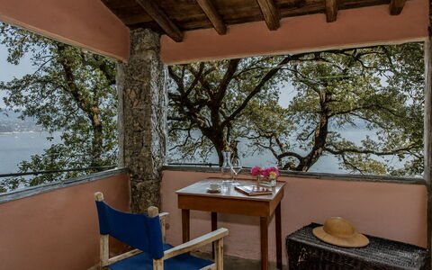 Portofino: Madera, Costeras Y Los Accidentes Geográficos Oceánico, Costa, Mar, Sombra, Apuntalar, Balcón, Silla, Bahía, Reservorio