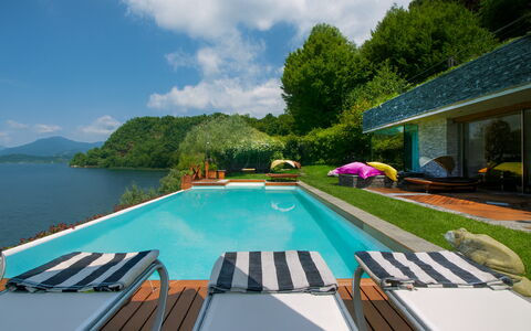 Isa Villa: Piscina, Costeras Y Los Accidentes Geográficos Oceánico, Recurso, Lago, Costa, Zona Tropical, Eco Hotel, Sonido, Reservorio